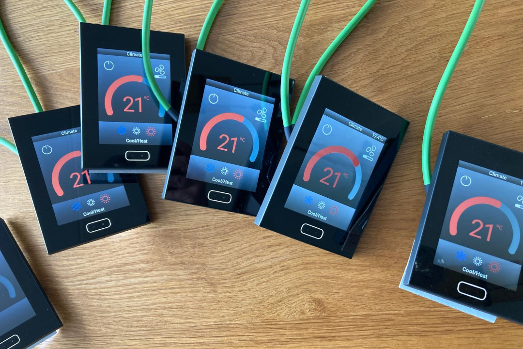 Zennio Z40 touchscreen